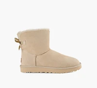 UGG | MINI BAILEY BOW II BEIGE FEMMES