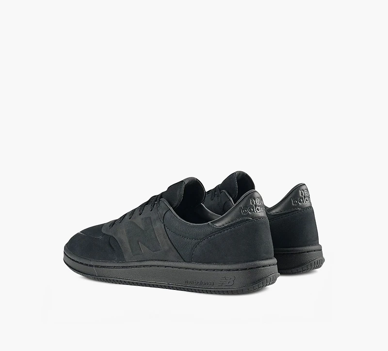 NEW BALANCE | T500 NOIR HOMMES