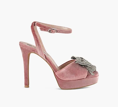 WISHBONE | MOLLY ROSE PALE FEMMES