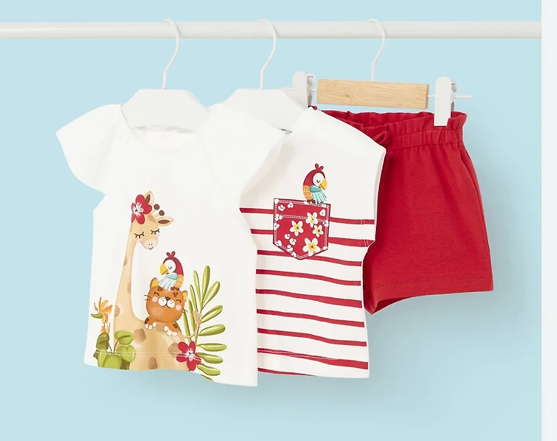 Shorts with 2 Shirts Set-
Granadine