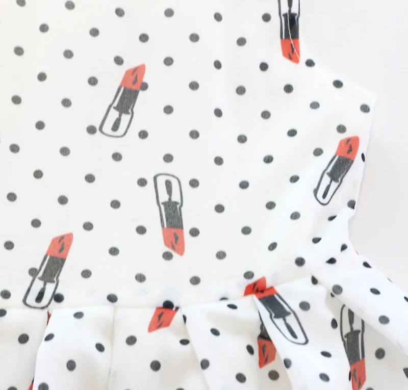Sleeveless Dotted Lipstick Dress