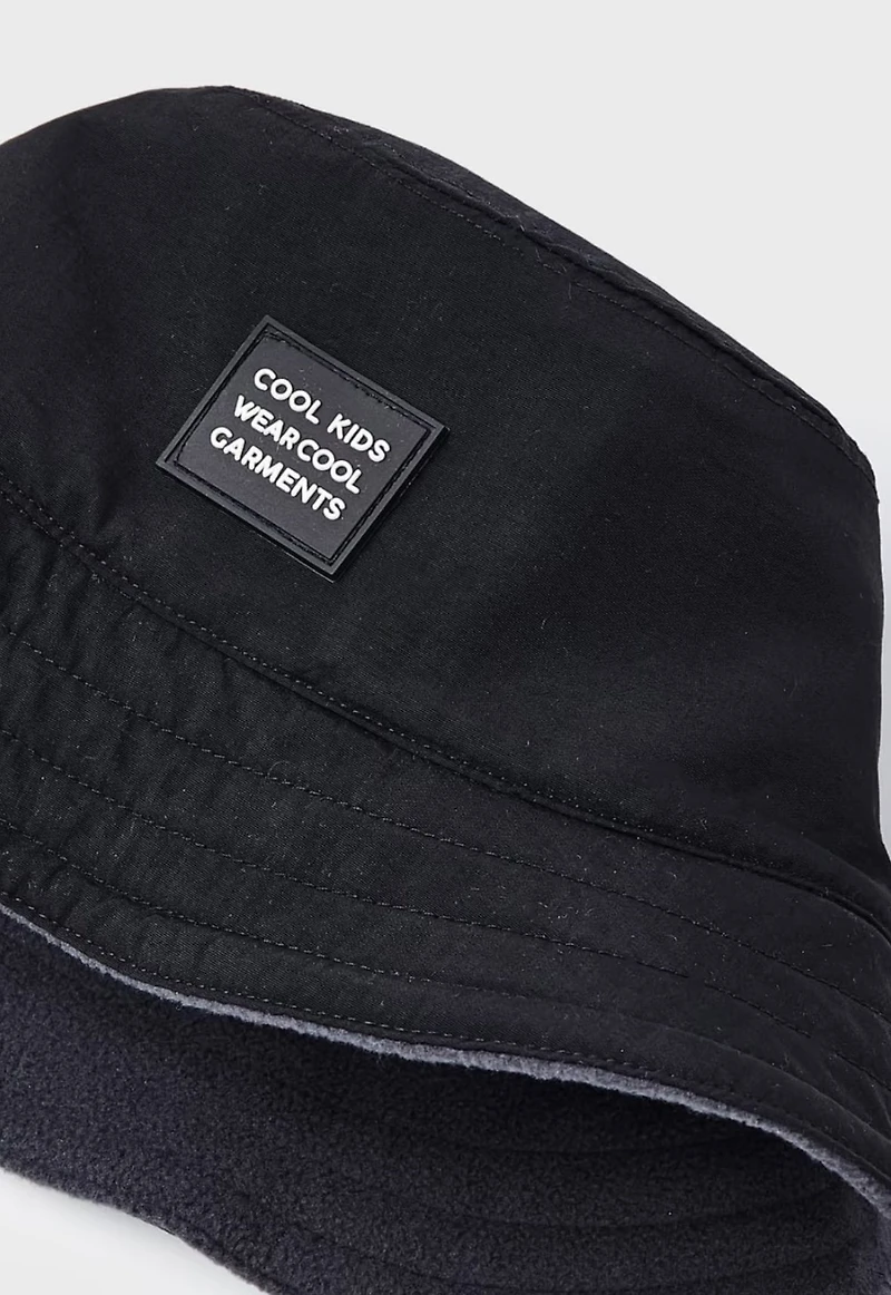 Reversible bucket hat boy