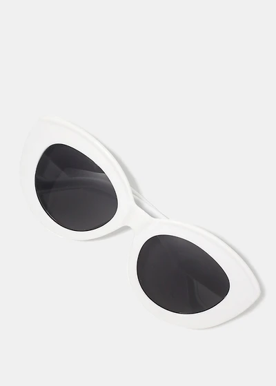 A+ White Thick Cat Eye Frame Sunglasses