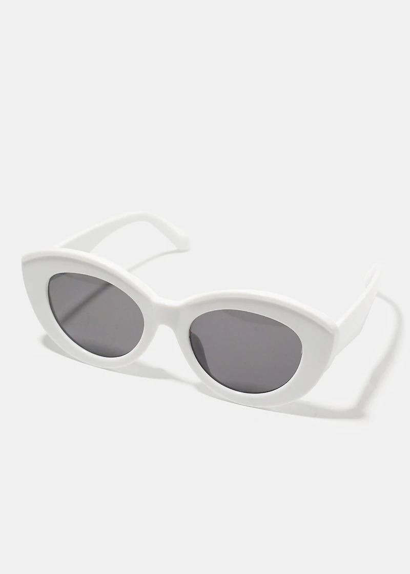 A+ White Thick Cat Eye Frame Sunglasses