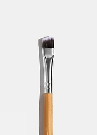 A+: E144 Angled Brow Brush