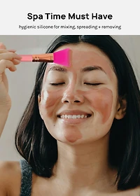 AOA Face Mask Applicator