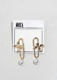 Fleur de Pearl Earrings