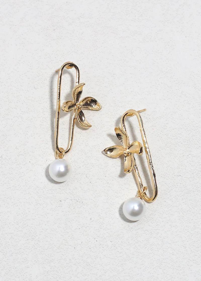 Fleur de Pearl Earrings