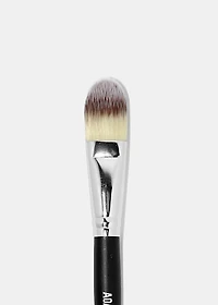 F15: Flat Foundation Brush