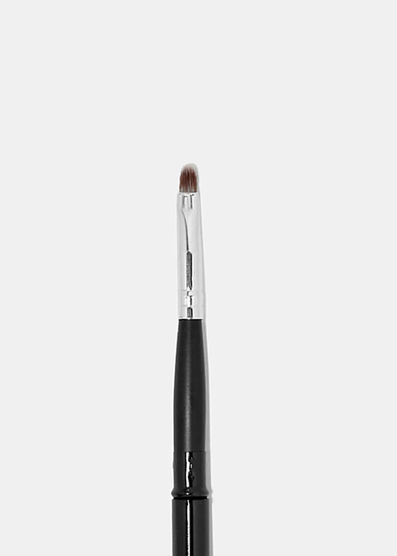 F18: Travel Lip Brush