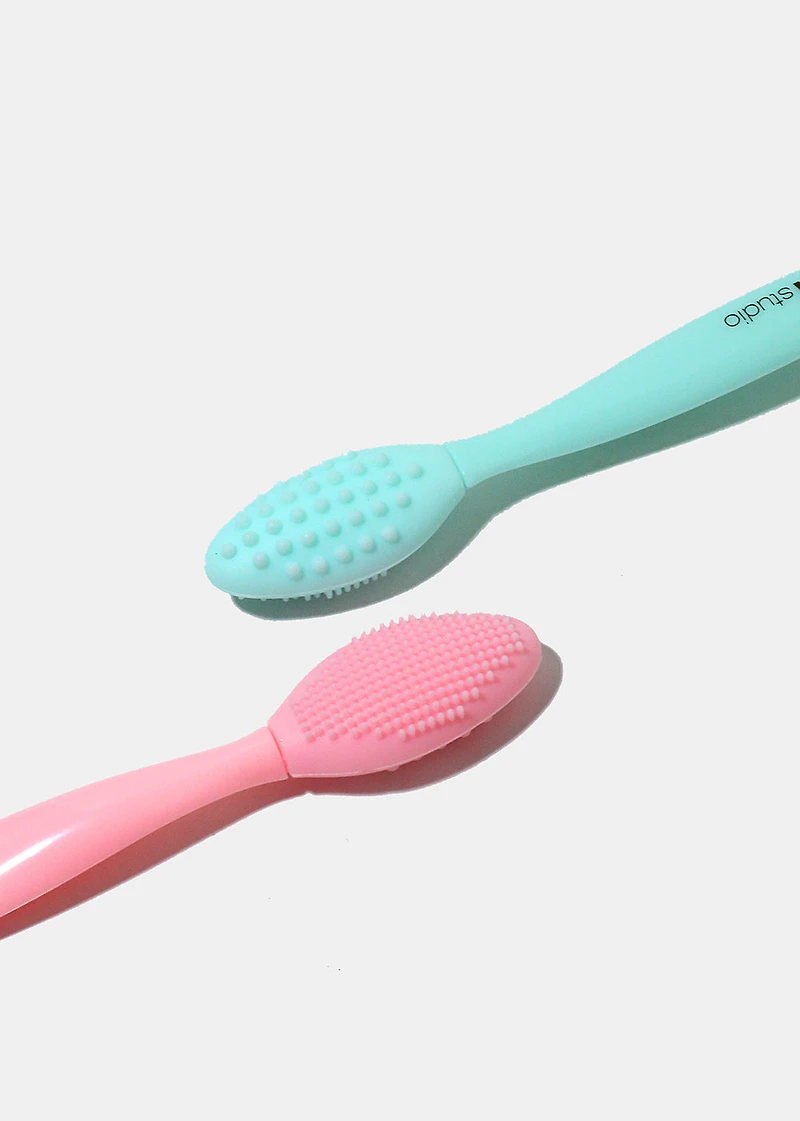 AOA Lip + Blackhead Exfoliator