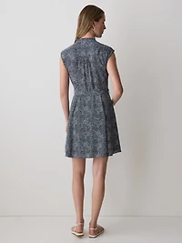 Ribe Courte Boutonnée Sans Manches à Col Montant