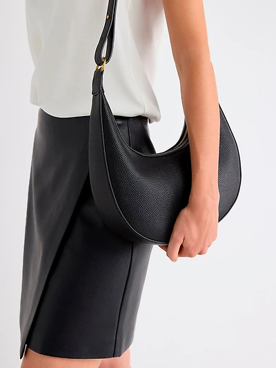 Sac Croissant à Bandoulière en Faux Cuir