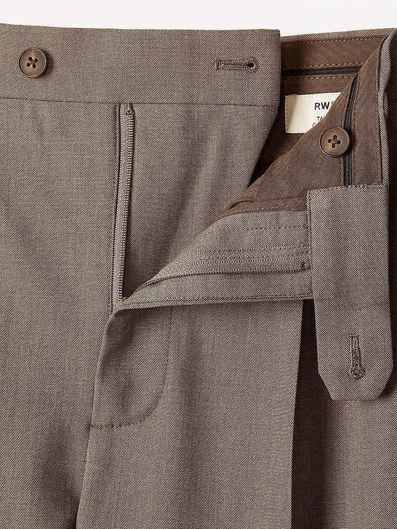 Wool-Blend Tapered-Leg Pleated Dress Pant