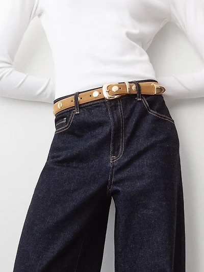 Ceinture Cloutée en Suède