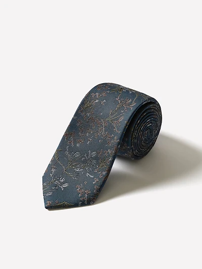 Skinny Tie with Foliage Pattern