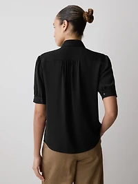 Blouse Boutonnée en Crêpe Soyeux à Manches Courtes