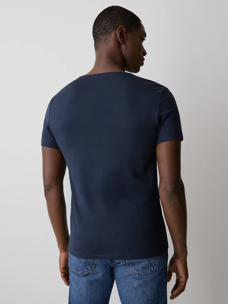 T-shirt à Encolure V en Coton Supima (R)