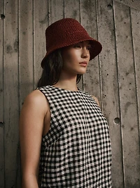 Sleeveless Crew-Neck Linen-Blend Blouse