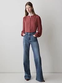 Silky Crepe Long-Sleeve Buttoned-Down Blouse
