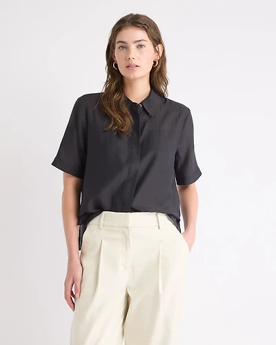 Short-Sleeve Buttoned-Down Blouse with Shirt Collar
