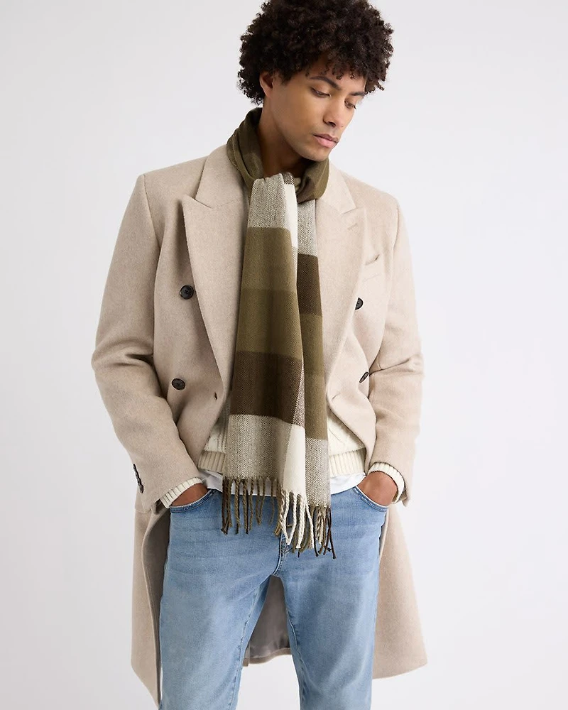 Plaid Scarf with Fringes