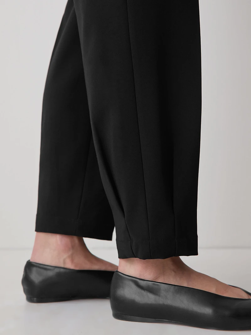 Pantalon Jogger Fluide Noir à Taille Mi-Haute et Jambe Fuselée