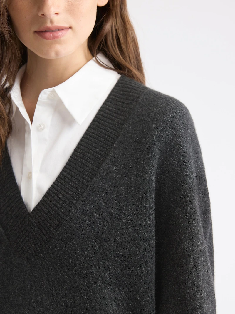 Robe en Laine Mérinos à Manches Longues et Col V