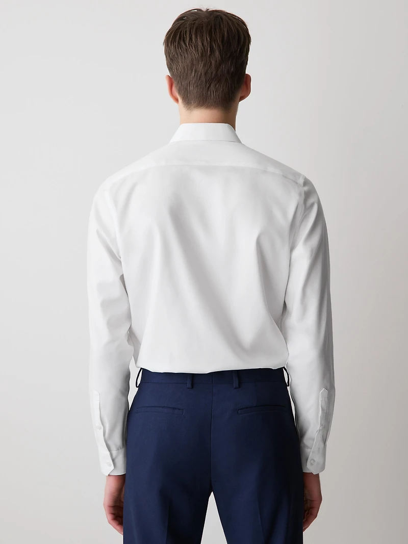 Chemise Habillée Unie à Coupe Ajustée