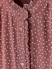 Ribe Courte Boutonnée Sans Manches à Col Montant