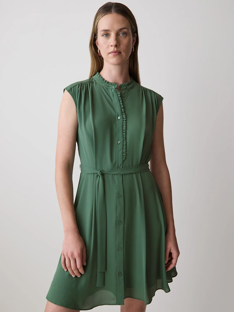 Ribe Courte Boutonnée Sans Manches à Col Montant