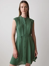 Ribe Courte Boutonnée Sans Manches à Col Montant