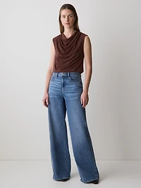 Haut Sans Manches à Col Bénitier