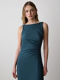Sleeveless Boat-Neck Maxi Cocktail Dress