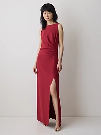 Sleeveless Boat-Neck Maxi Cocktail Dress