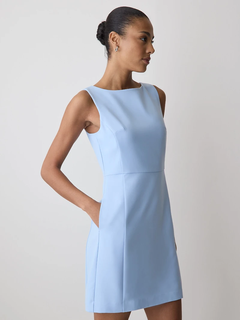 Robe Courte Sans Manches à Col Bateau