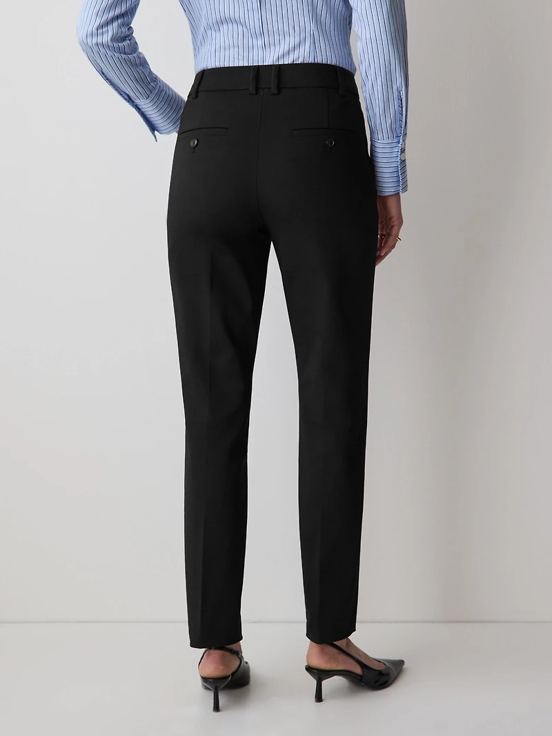 Limitless Mid-Rise Slim-Leg Signature Fit Ankle Pant