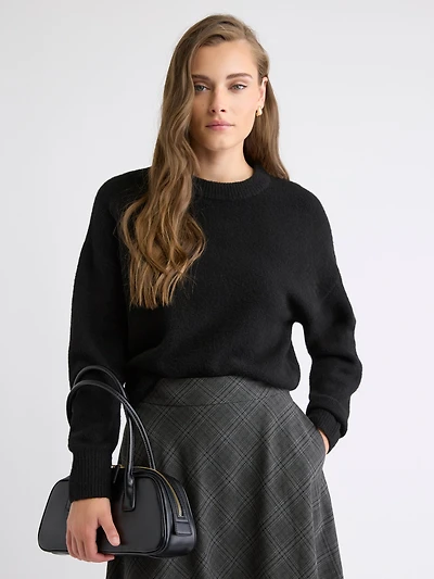 Long-Sleeve Crew-Neck Loose Sweater