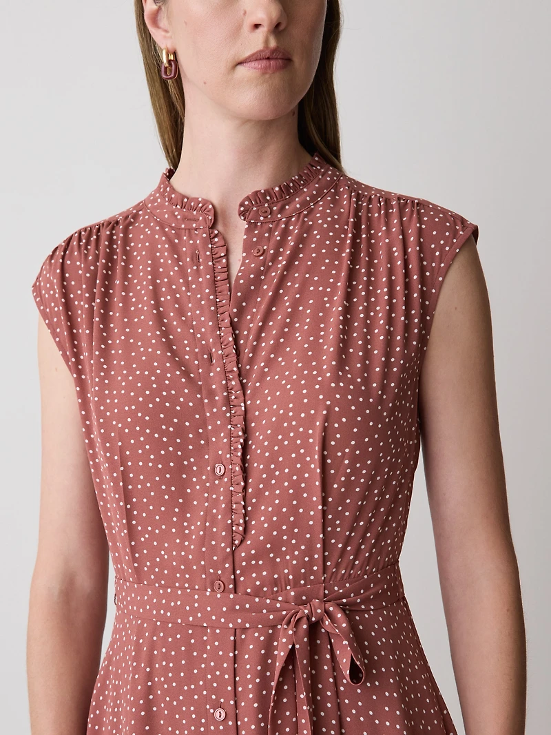 Ribe Courte Boutonnée Sans Manches à Col Montant