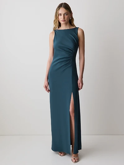Sleeveless Boat-Neck Maxi Cocktail Dress