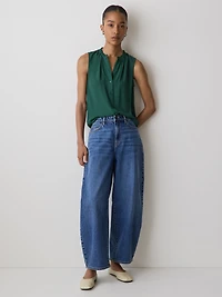Sleeveless Buttoned-Down Blouse with Ruffled Trim