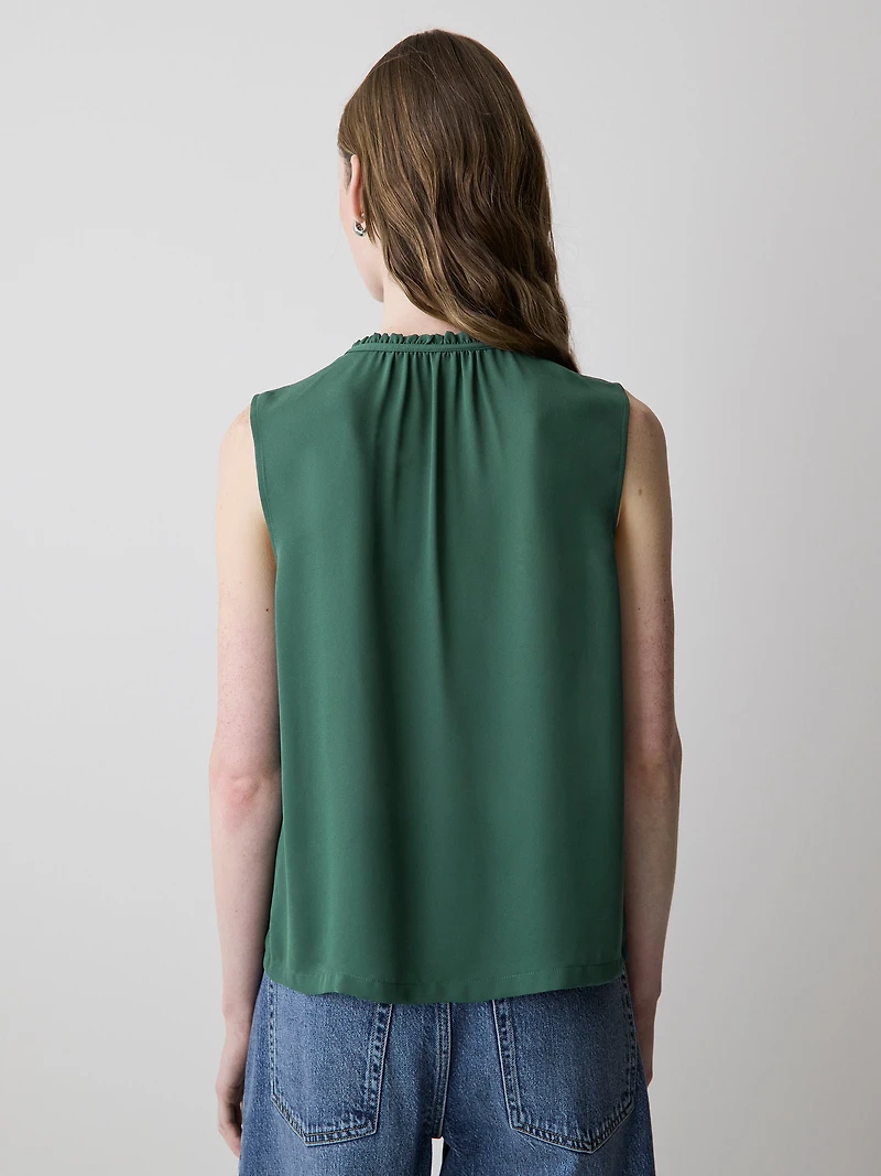 Sleeveless Buttoned-Down Blouse
