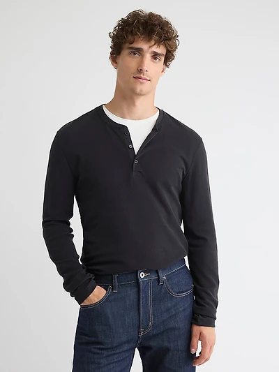 T-shirt Gaufré à Manches Longues et Col Henley