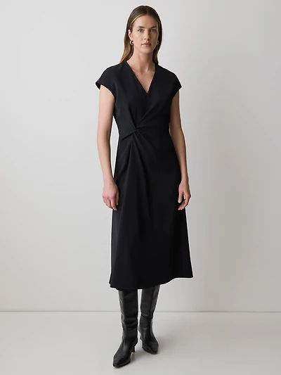 Robe Midi en Sergé à Manches Très Courtes et Col V