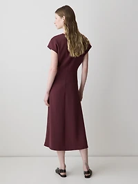 Robe Midi en Sergé à Manches Très Courtes et Col V