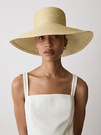 Chapeau en Paille à Bord Large