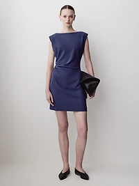 Robe Courte Sans Manches à Col Rond