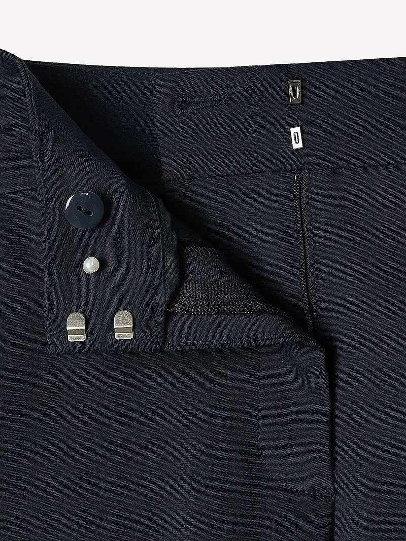 Limitless Mid-Rise Slim-Leg Signature Fit Ankle Pant