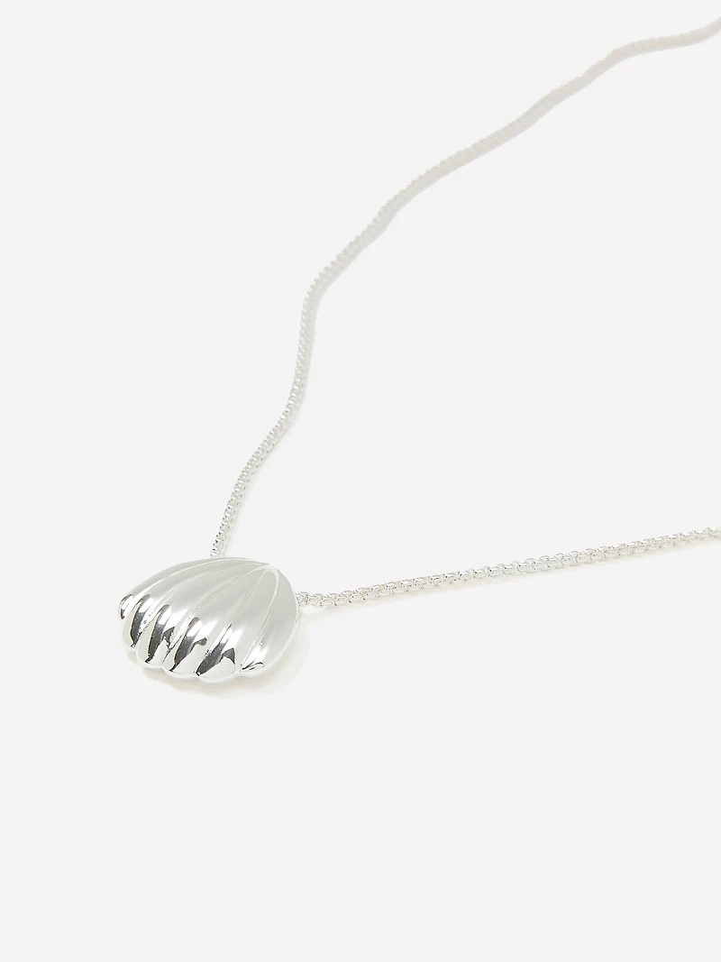 Long Necklace with Shell Pendant
