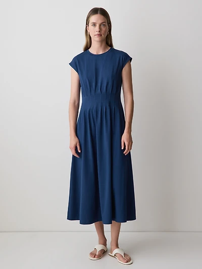 Robe Midi à Nervures Manches Courtes et Col Rond